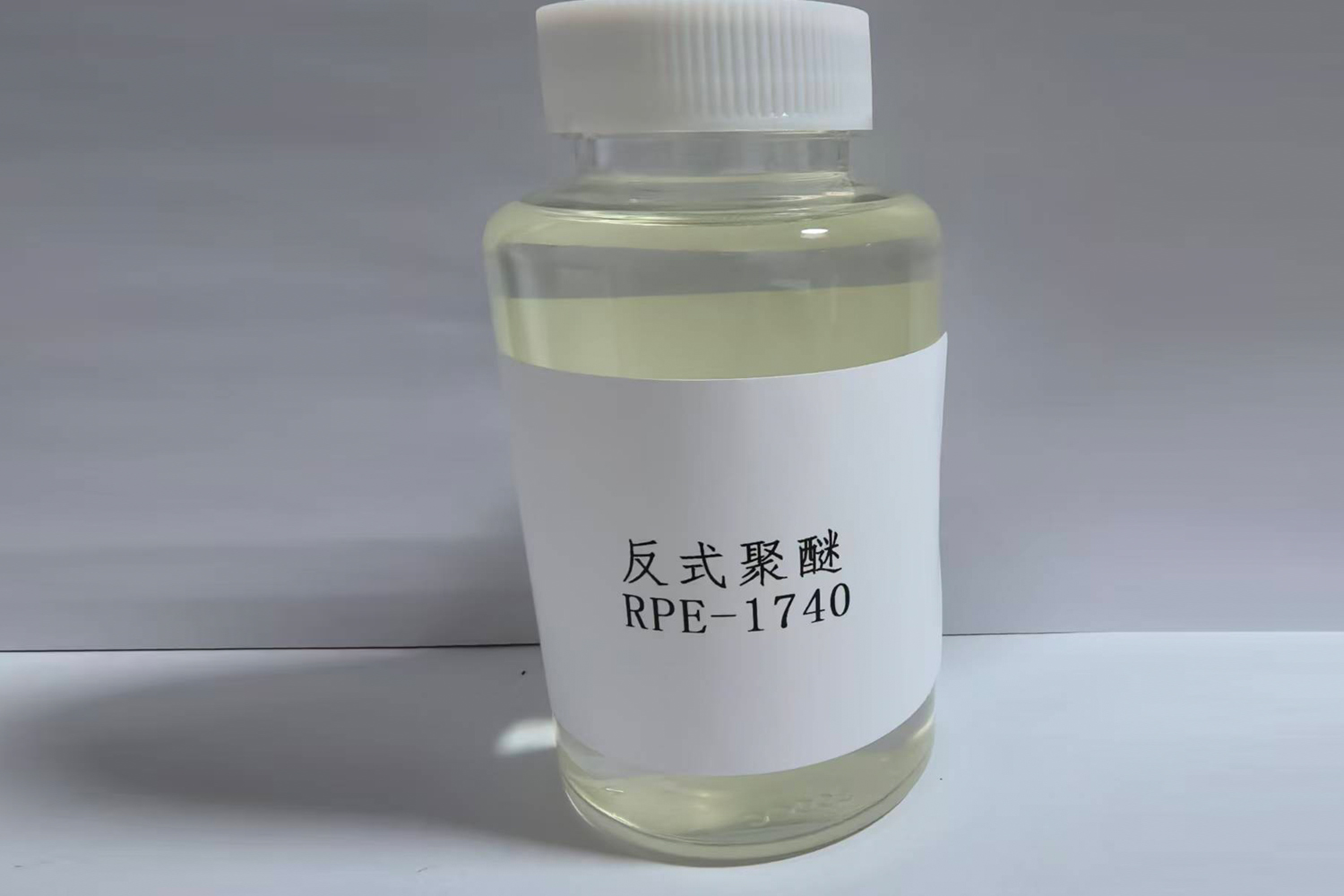 聚醚1720和聚醚1740有哪些區(qū)別：性能、應(yīng)用